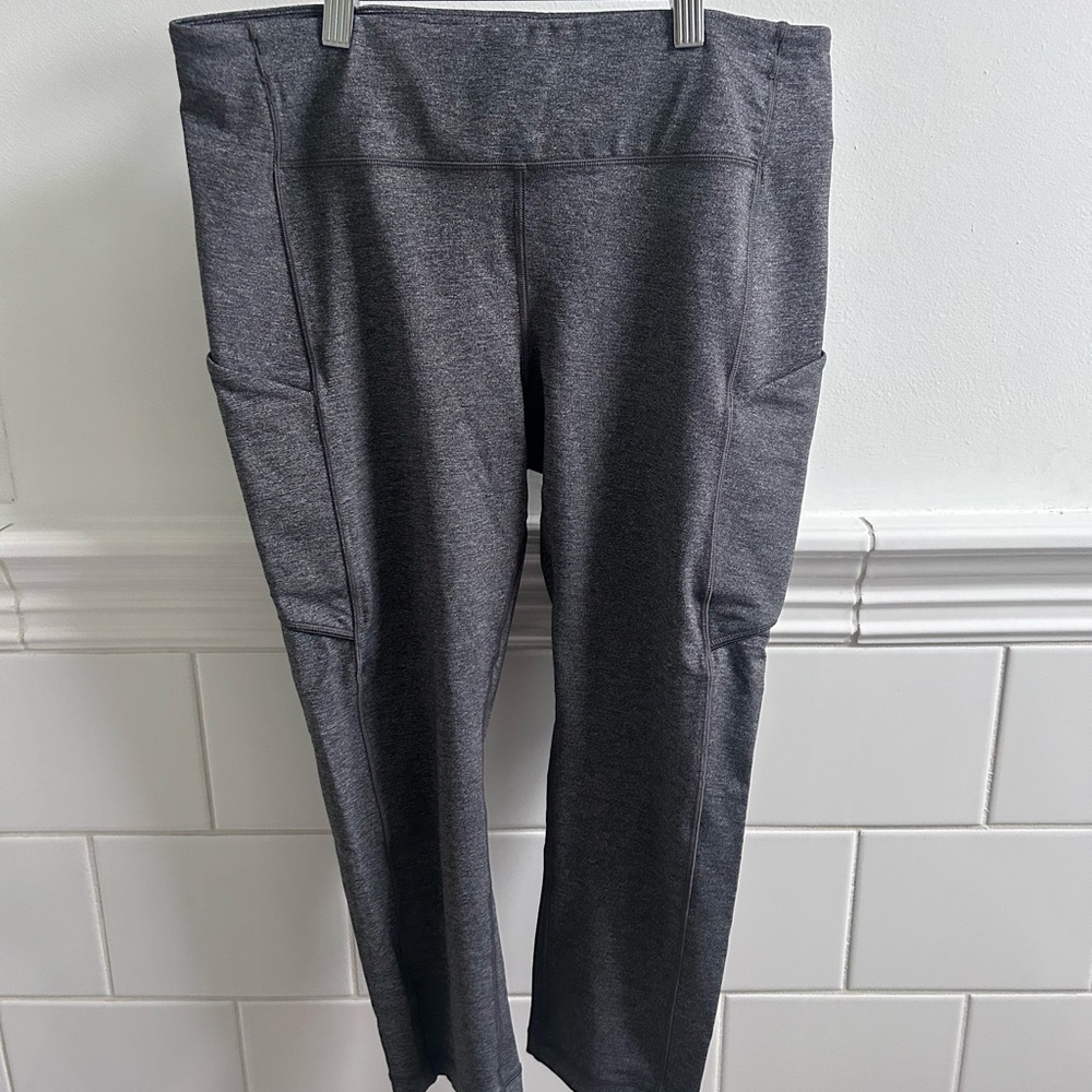 Lululemon Leggings Gray Cropped Size 10